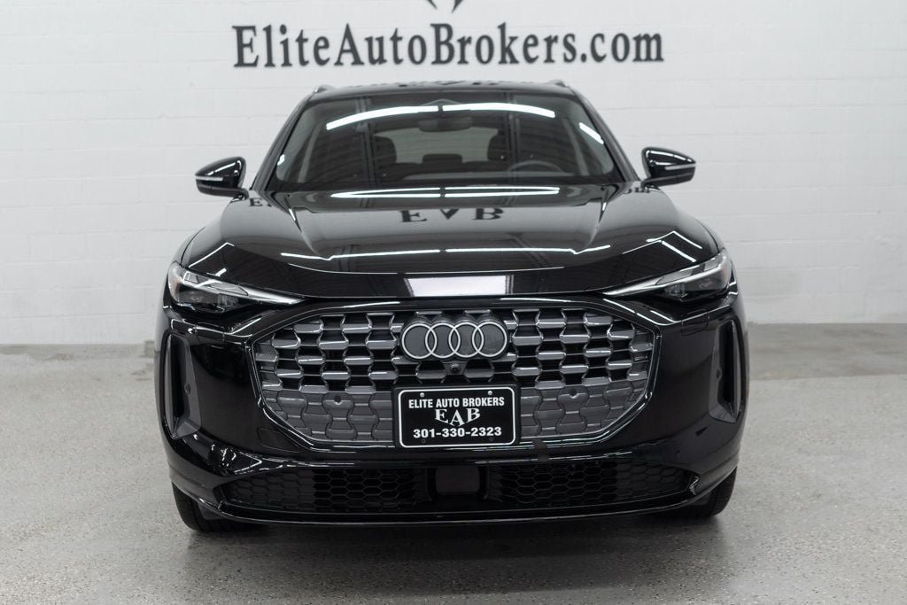 Used 2025 Audi Q5 Premium AWD/4WD image 3