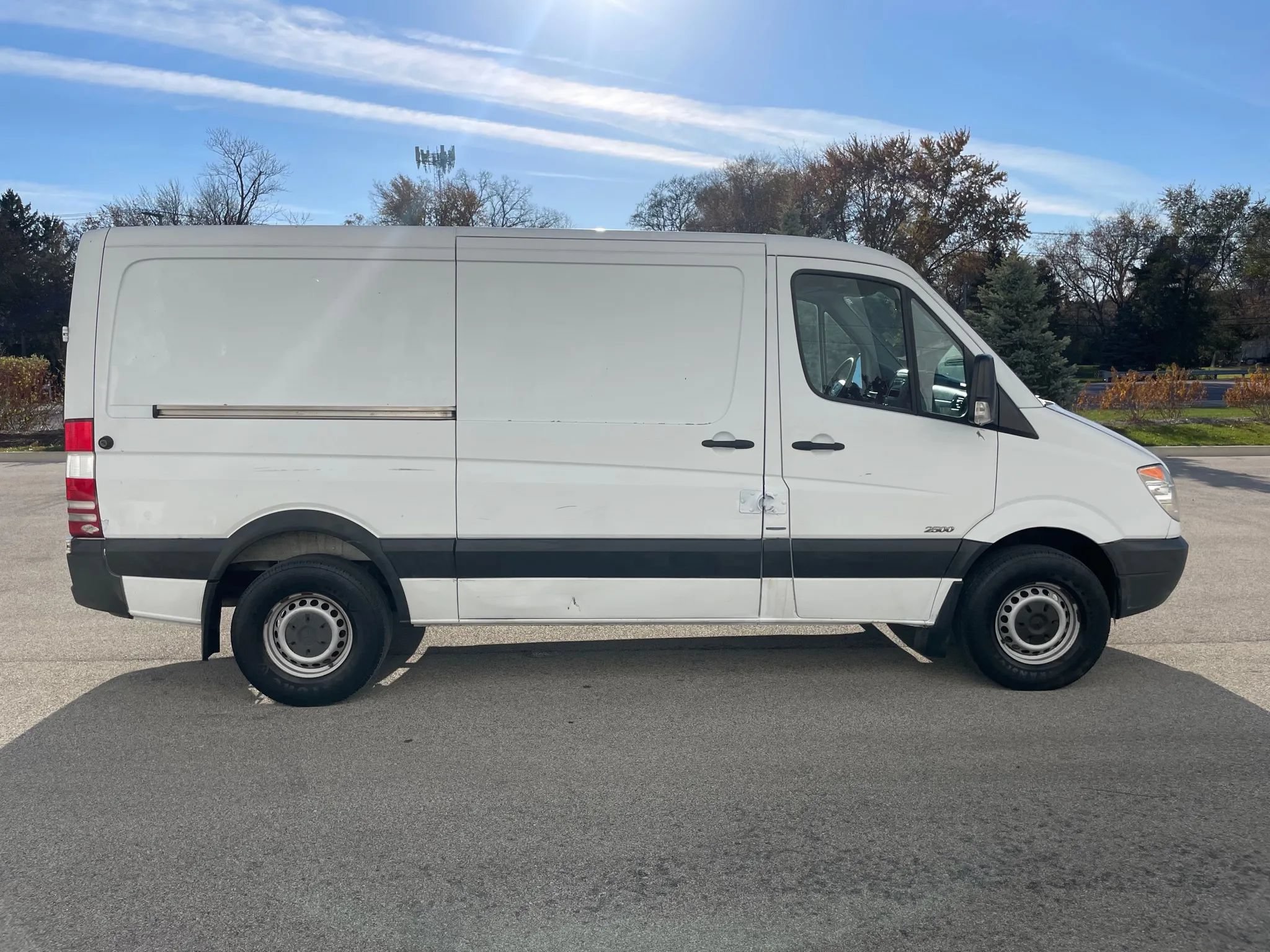 Used 2012 Mercedes-Benz Sprinter 2500 image 4
