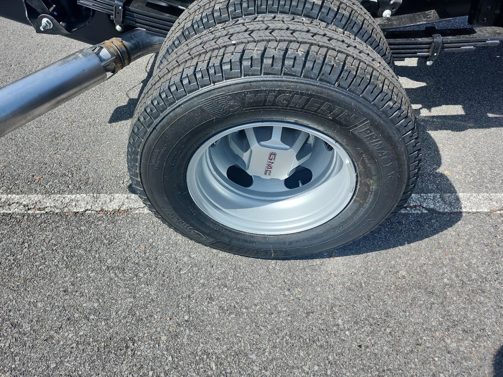 New 2026 GMC Sierra 3500 Pro image 4