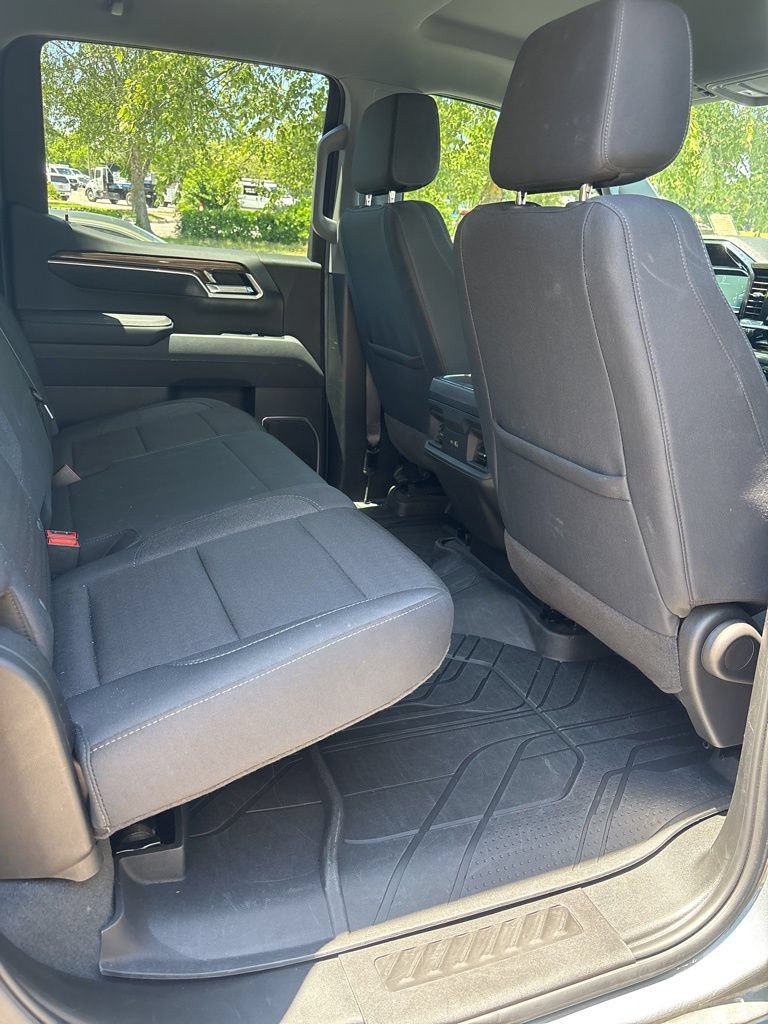 Used 2025 Chevrolet Silverado 1500 RST AWD/4WD image 21