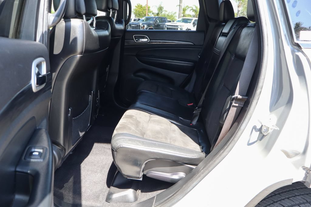 Used 2021 Jeep Grand Cherokee Laredo X RWD image 40