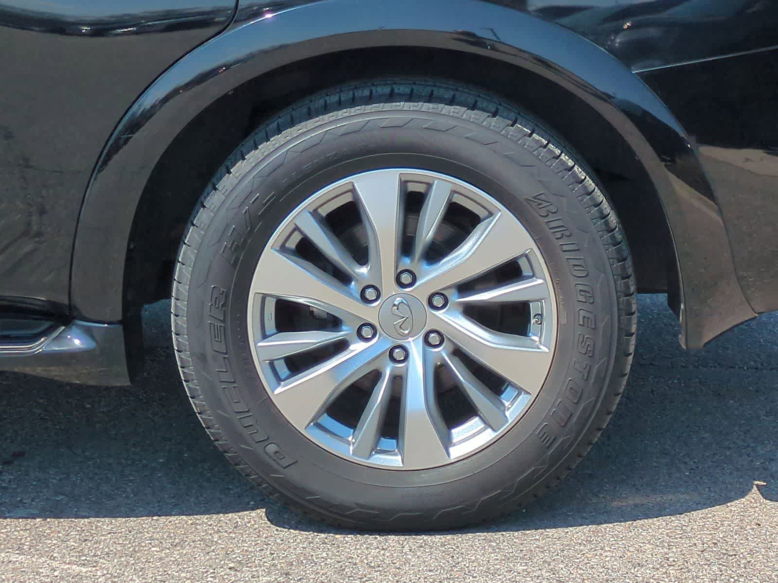 Used 2016 INFINITI QX80 4WD w/ Driver's Assistance Package image 10
