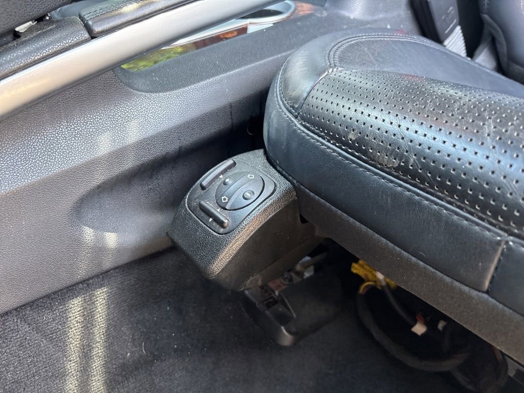 Used 2009 Mercedes-Benz ML 63 AMG 4MATIC image 19