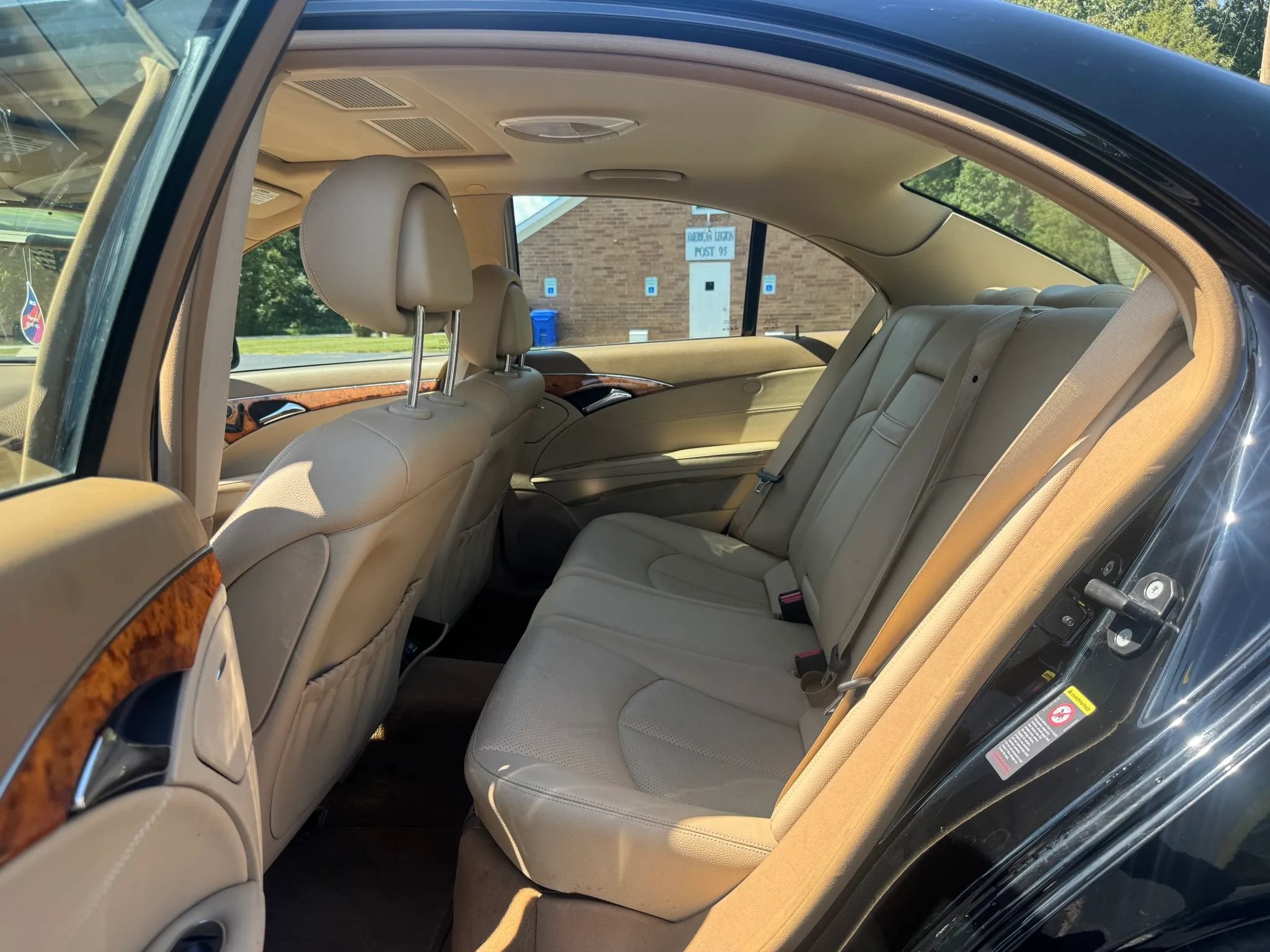 Used 2007 Mercedes-Benz E 320 BlueTEC Sedan image 16