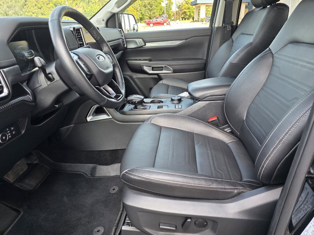 Used 2024 Ford Ranger Lariat w/ FX4 Off-Road Package image 12