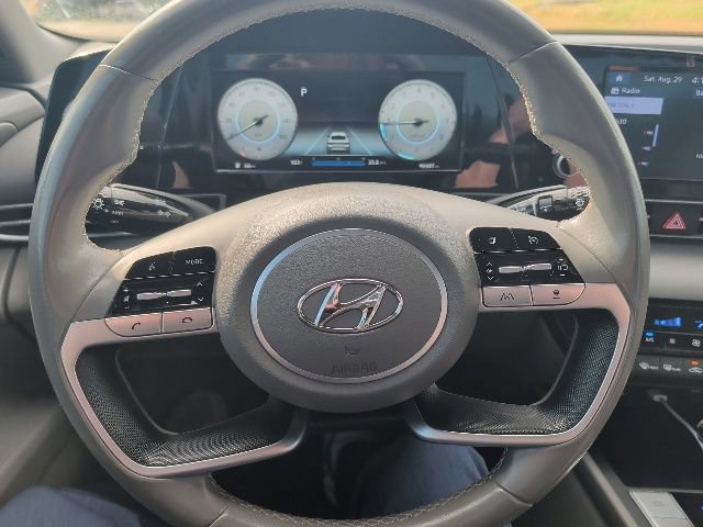 Used 2021 Hyundai Elantra SEL w/ Convenience + Premium Package FWD image 16
