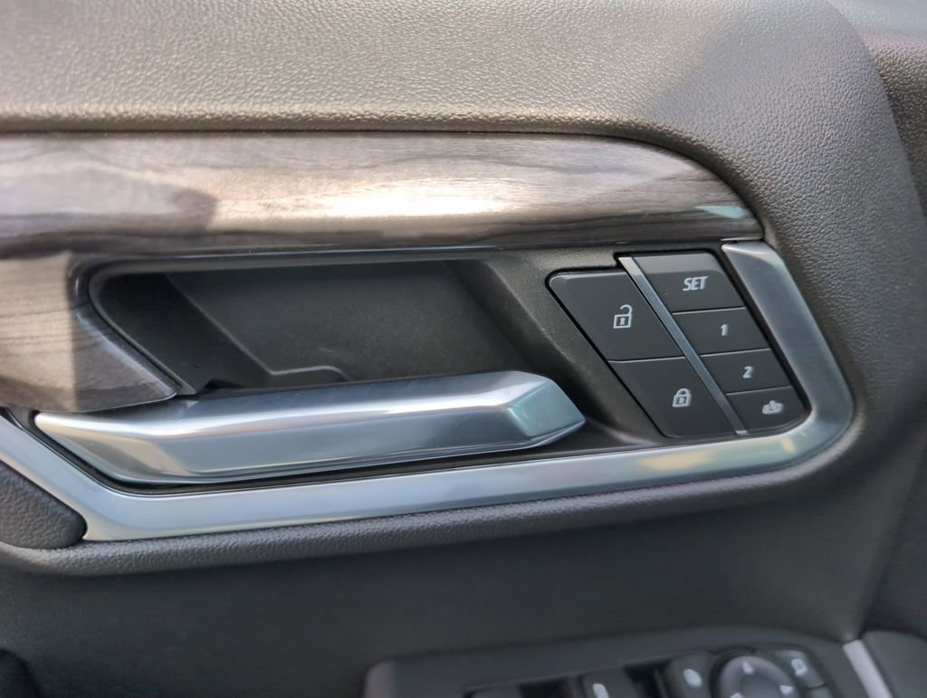 Used 2022 Chevrolet Silverado 1500 LTZ w/ LTZ Premium Package image 17