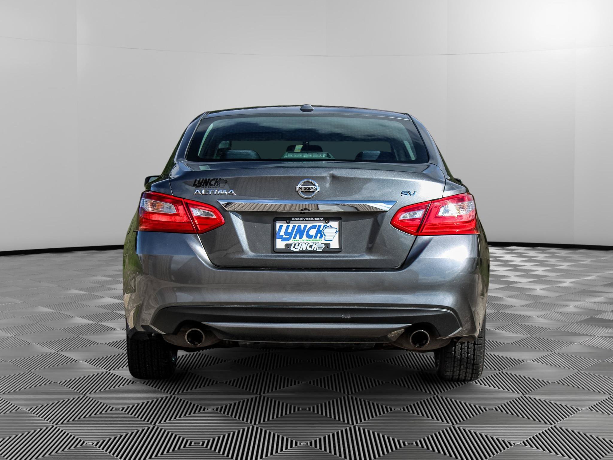 Used 2017 Nissan Altima 2.5 SV FWD image 3