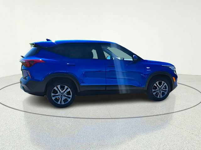 Certified 2023 Kia Seltos LX AWD/4WD image 6