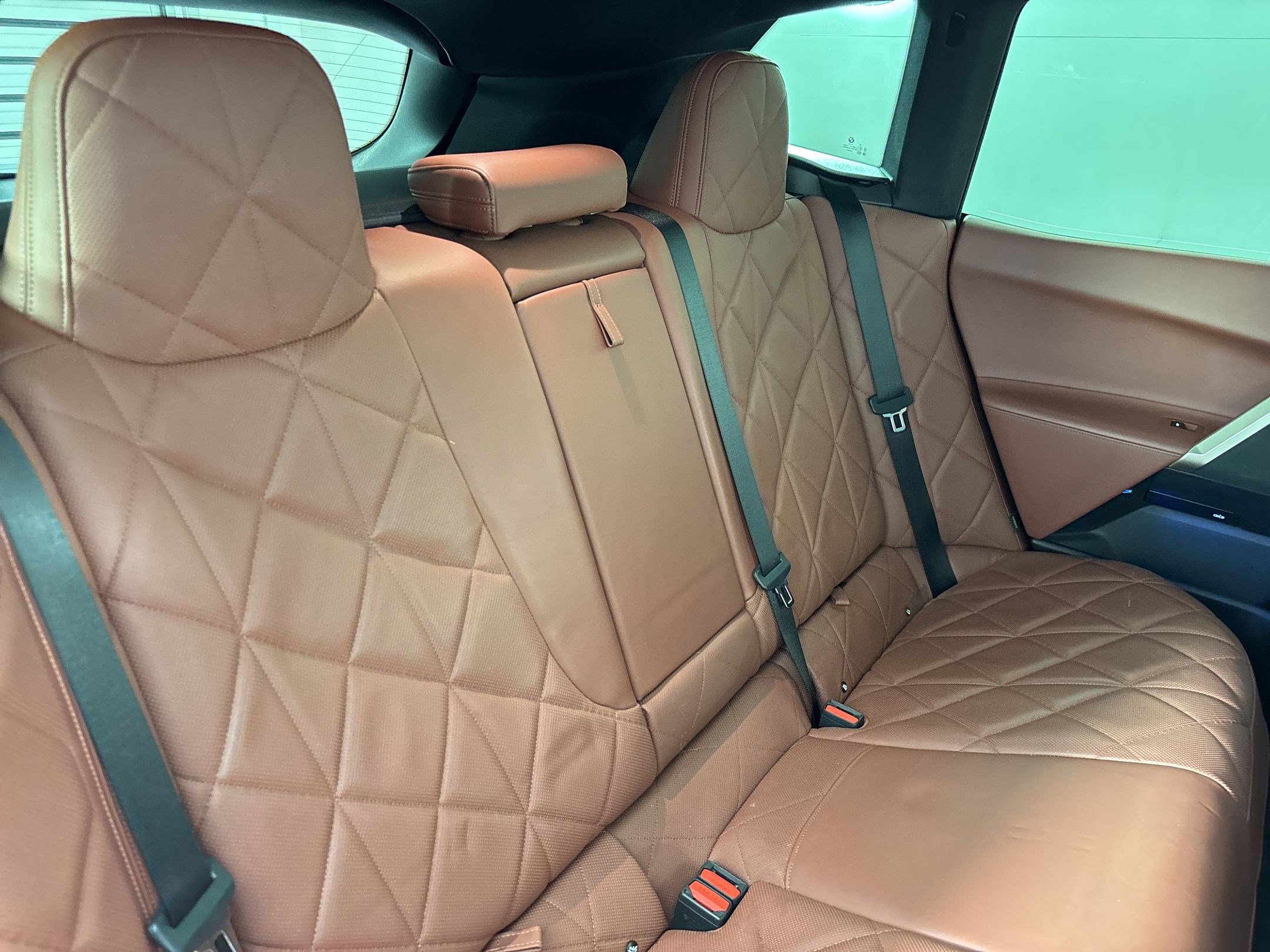 Certified 2023 BMW iX xDrive50 w/ Sport Package AWD/4WD image 31