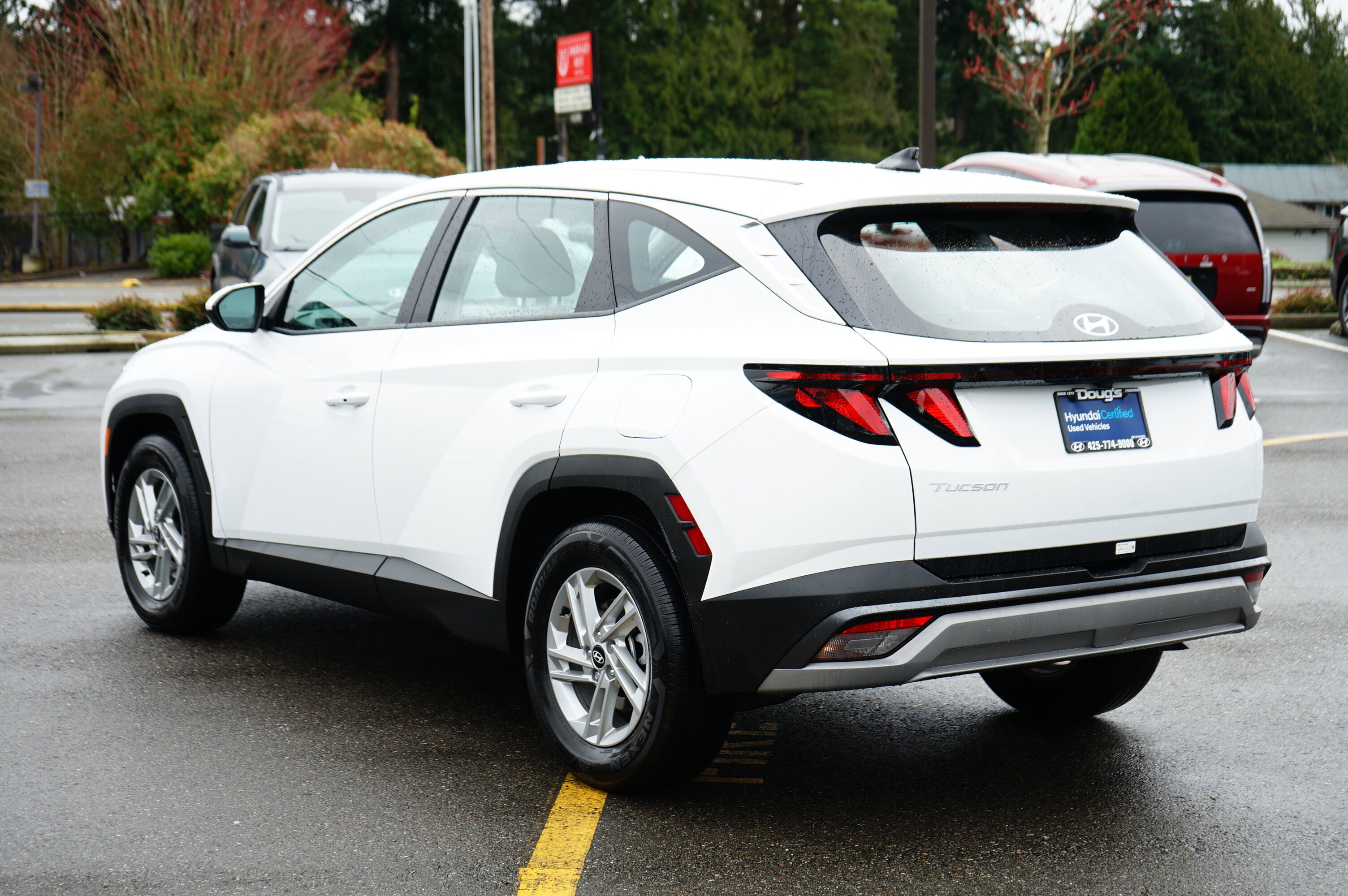 Used 2025 Hyundai Tucson SE image 9