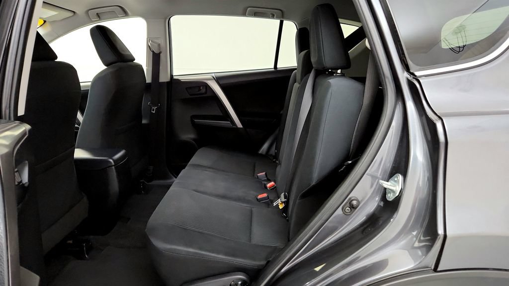 Used 2016 Toyota RAV4 LE AWD/4WD image 21
