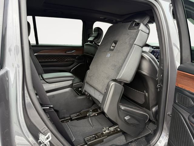 Used 2023 Jeep Grand Cherokee L Summit image 32