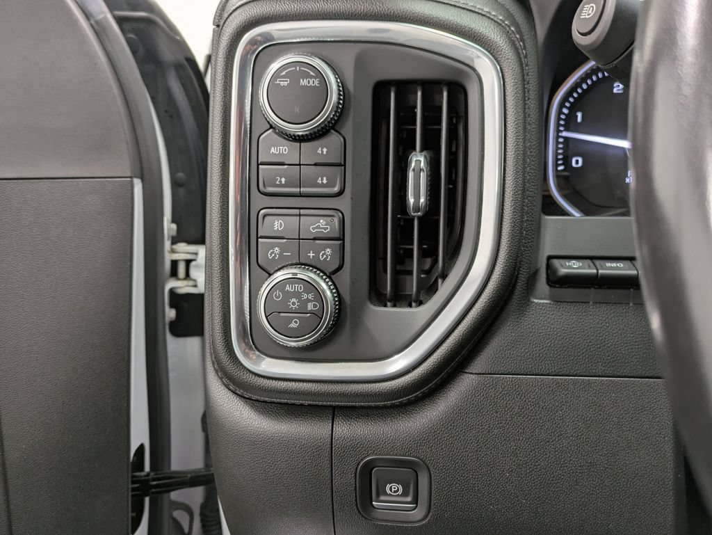Used 2022 GMC Sierra 2500 Denali w/ Denali Ultimate Package AWD/4WD image 21
