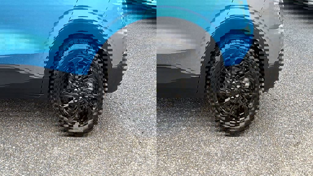 New 2027 Chevrolet Bolt RS w/ Technology Package image 9