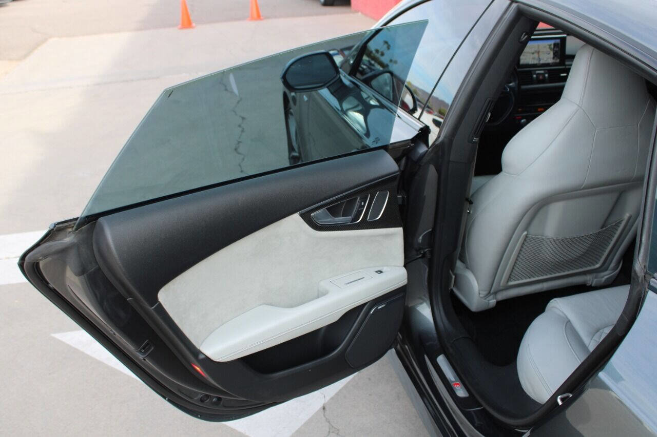 Used 2017 Audi S7 Premium Plus w/ S7 Sport Package image 13