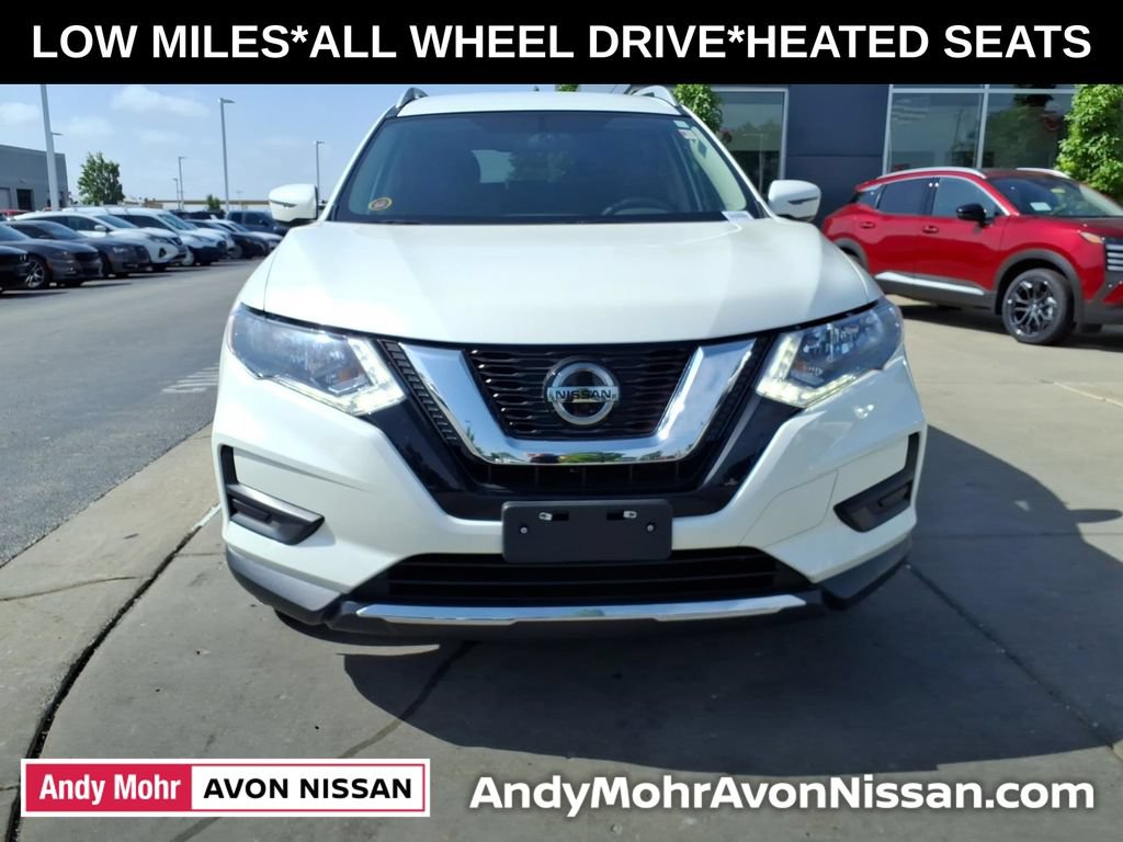 Used 2018 Nissan Rogue SV AWD/4WD image 3