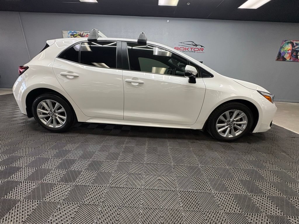 Used 2024 Toyota Corolla SE w/ SE Package FWD image 13