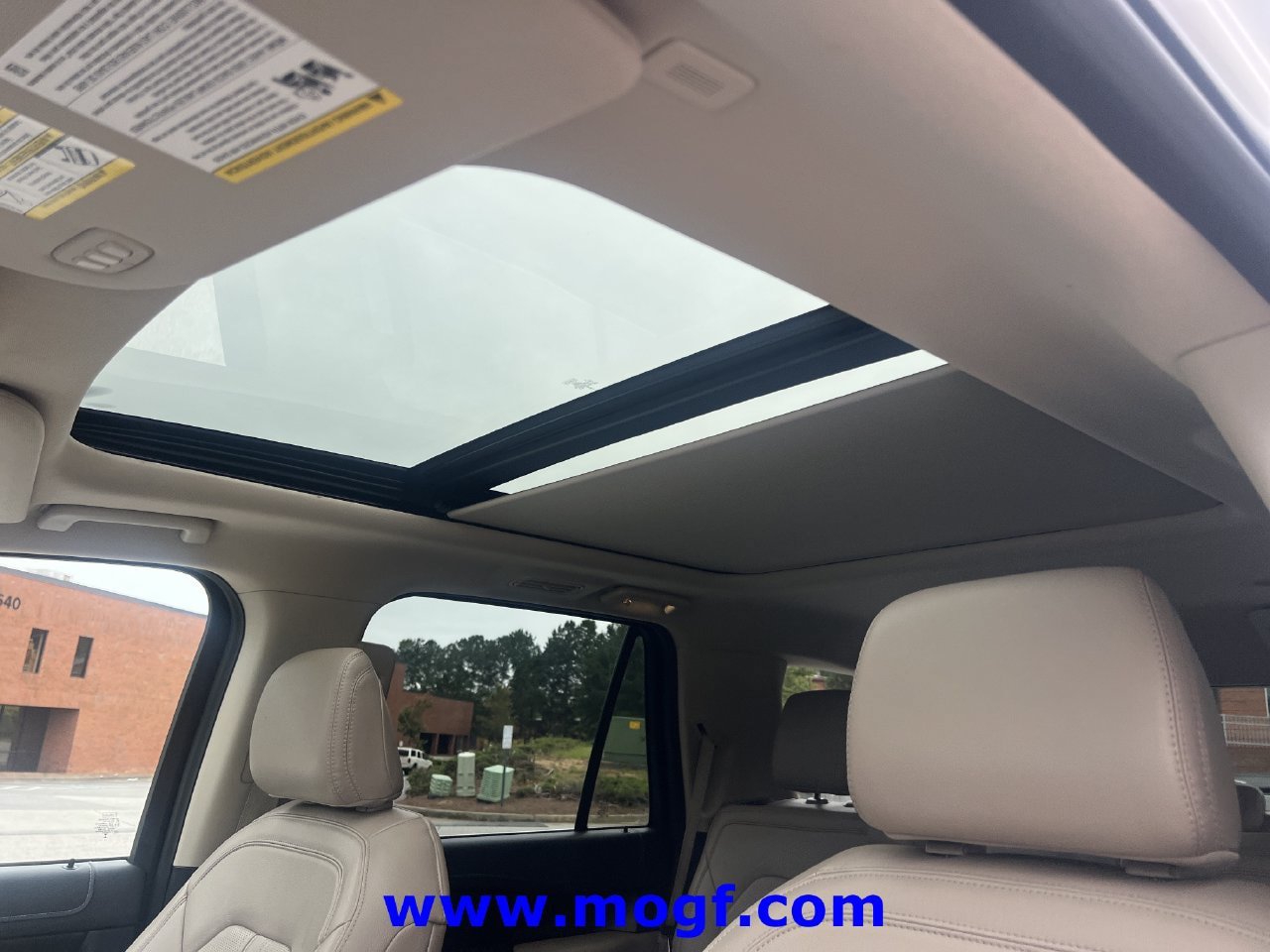 Used 2024 Ford Expedition Limited RWD image 16
