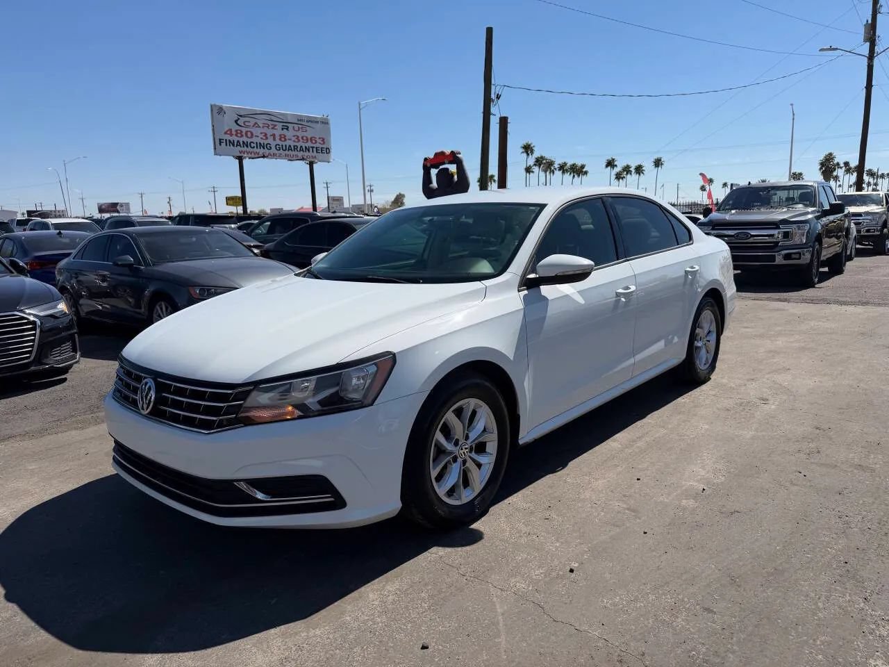 Used 2018 Volkswagen Passat 2.0T S FWD image 3