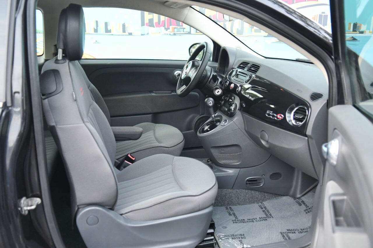 Used 2012 FIAT 500 Lounge FWD image 36