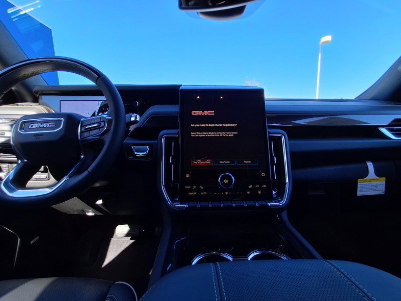 New 2026 GMC Yukon XL Elevation image 18