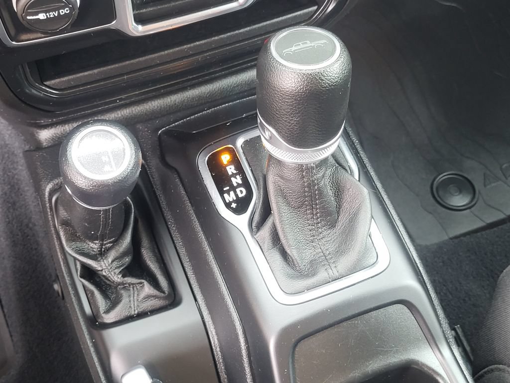 Used 2022 Jeep Gladiator Sport AWD/4WD image 26