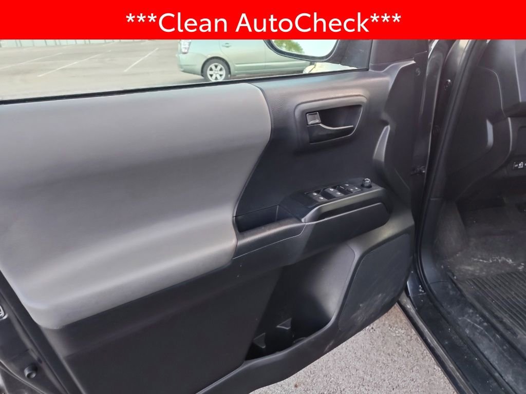 Used 2023 Toyota Tacoma SR AWD/4WD image 4