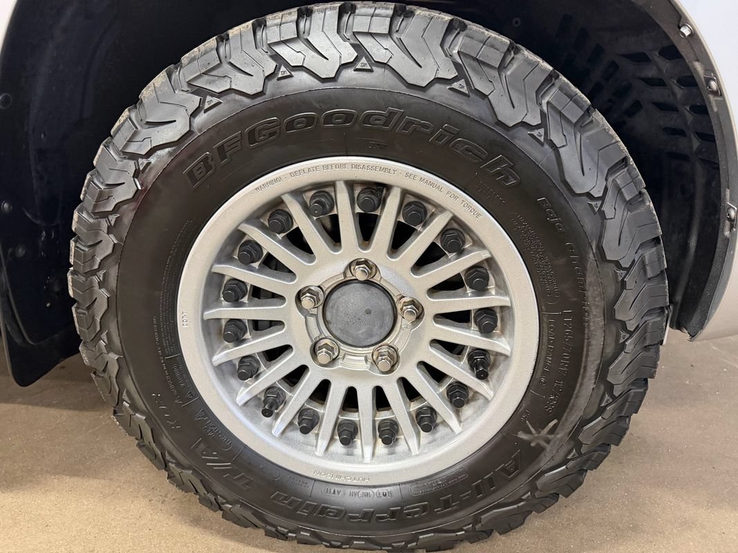 Used 2013 Toyota Land Cruiser AWD/4WD image 33