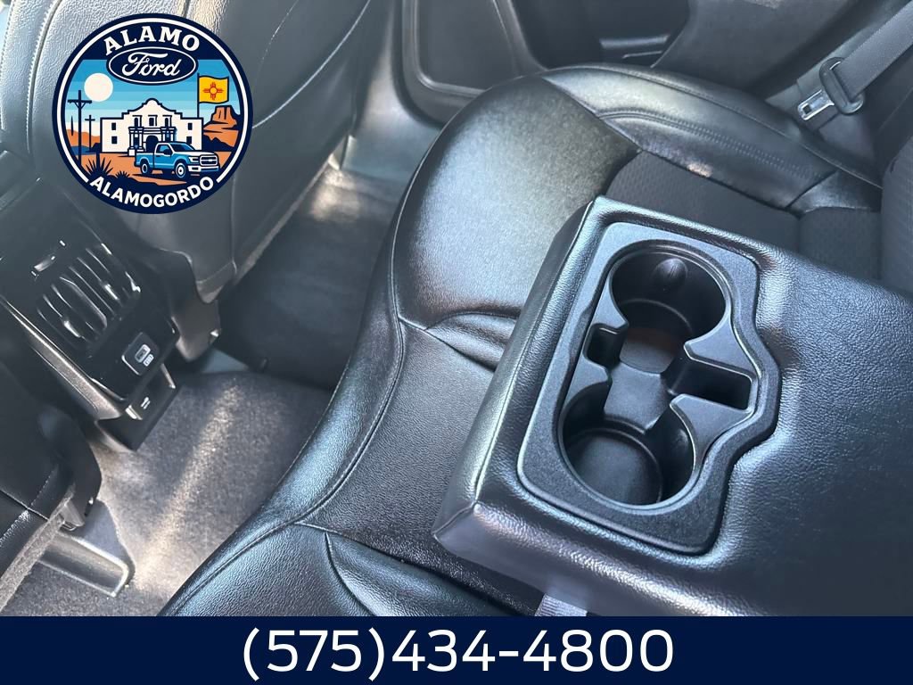 Used 2024 Jeep Compass Latitude image 14