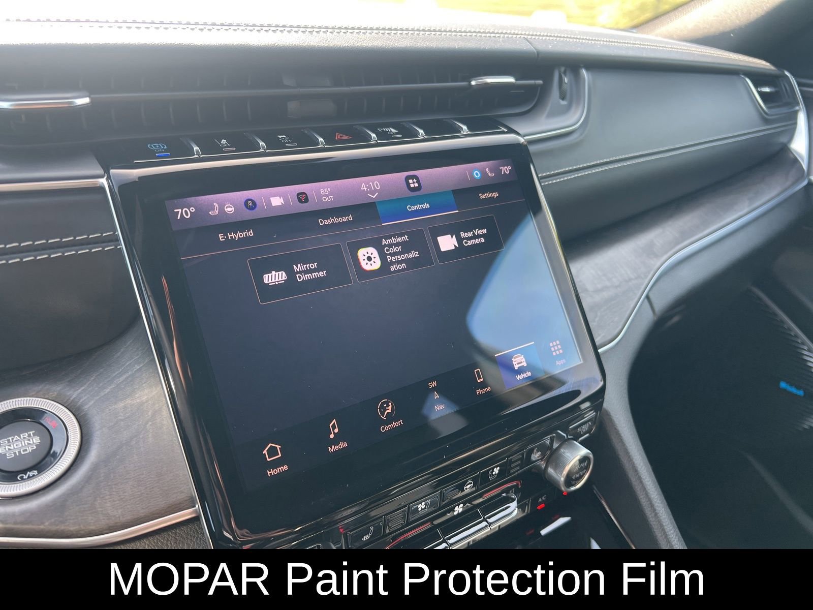 Used 2022 Jeep Grand Cherokee Overland w/ MOPAR Finishing Package image 19