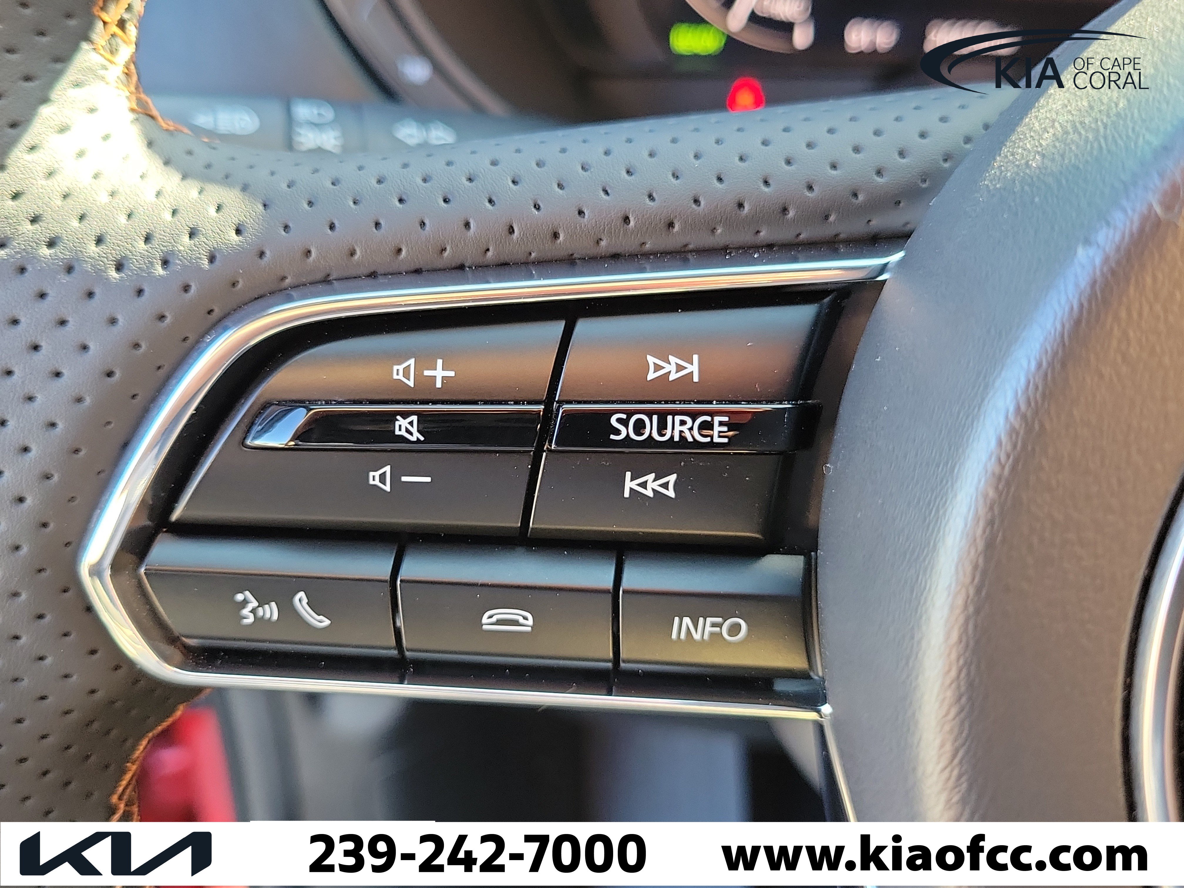 Used 2024 MAZDA CX-90 Plug-In Hybrid w/ Premium Plus AWD/4WD image 29
