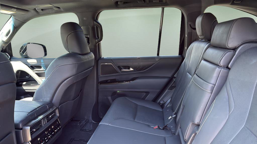 Used 2023 Lexus LX 600 4WD w/ Appearance Package image 16