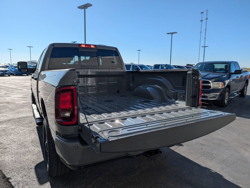New 2026 RAM 2500 Tradesman AWD/4WD image 7