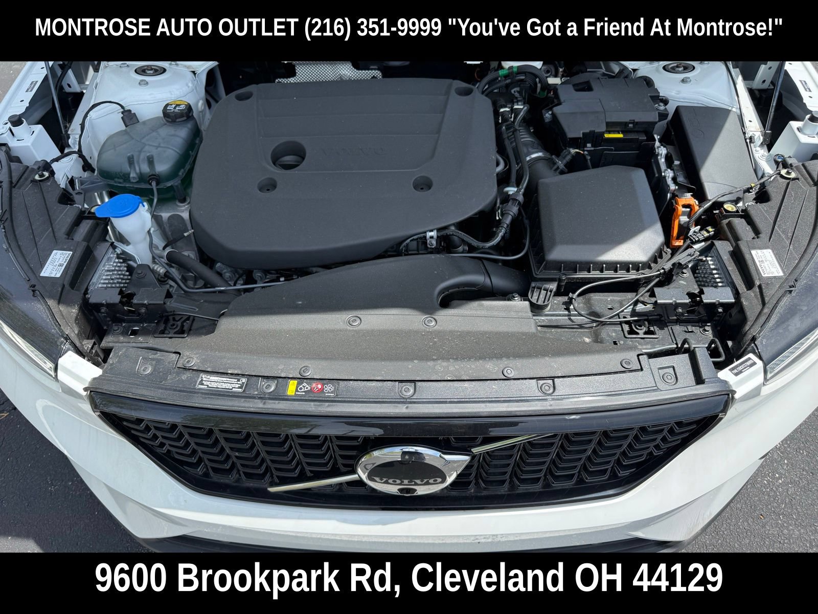 New 2026 Volvo XC40 B5 Plus w/ Protection Package Premier AWD/4WD image 37