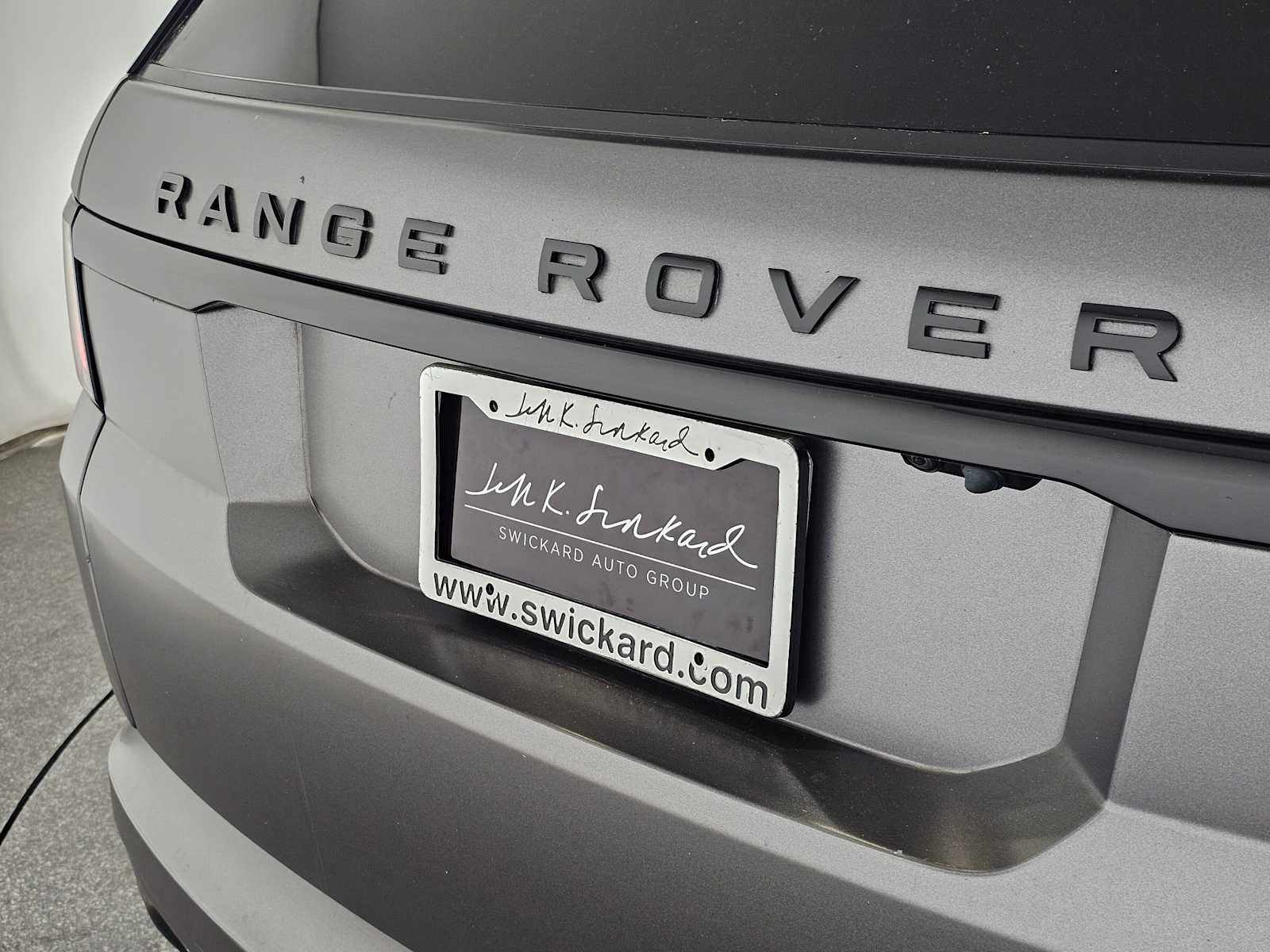 Used 2022 Land Rover Range Rover Sport SVR AWD/4WD image 13