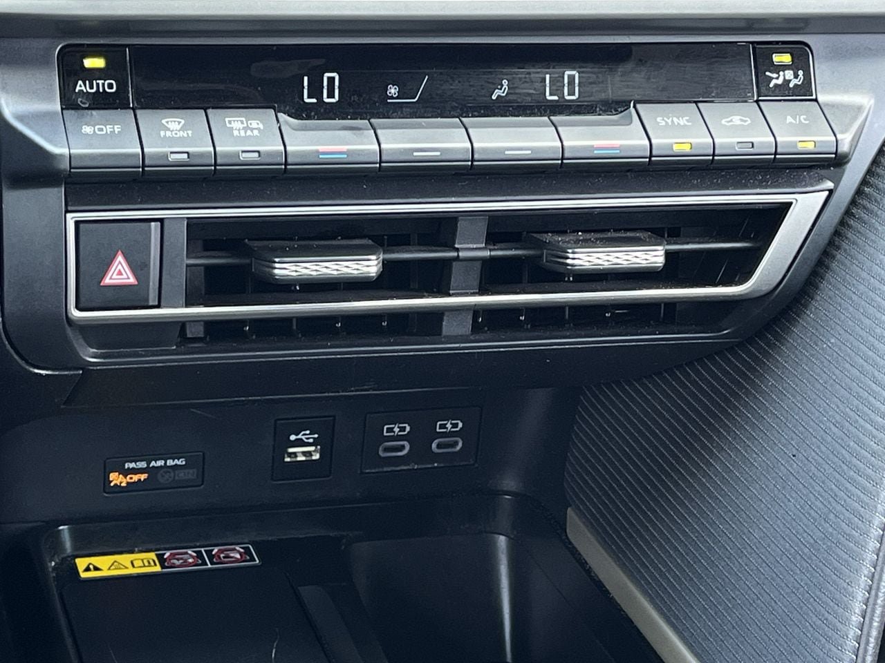 Used 2025 Toyota Camry SE FWD image 18