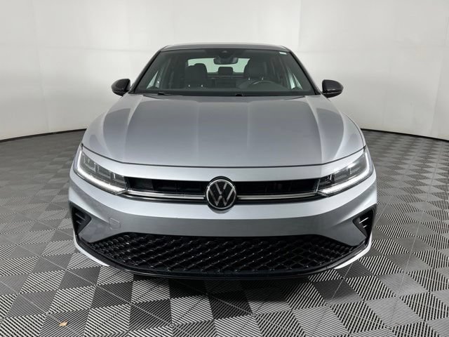 Used 2025 Volkswagen Jetta Sport FWD image 5