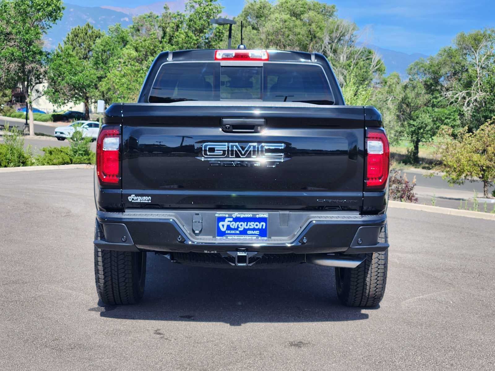 New 2026 GMC Canyon Denali w/ LPO, Black Badging Package AWD/4WD image 12