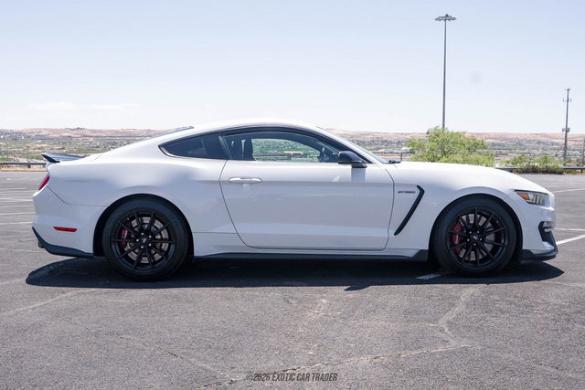 Used 2018 Ford Mustang Shelby GT350 w/ Electronics Package RWD image 9