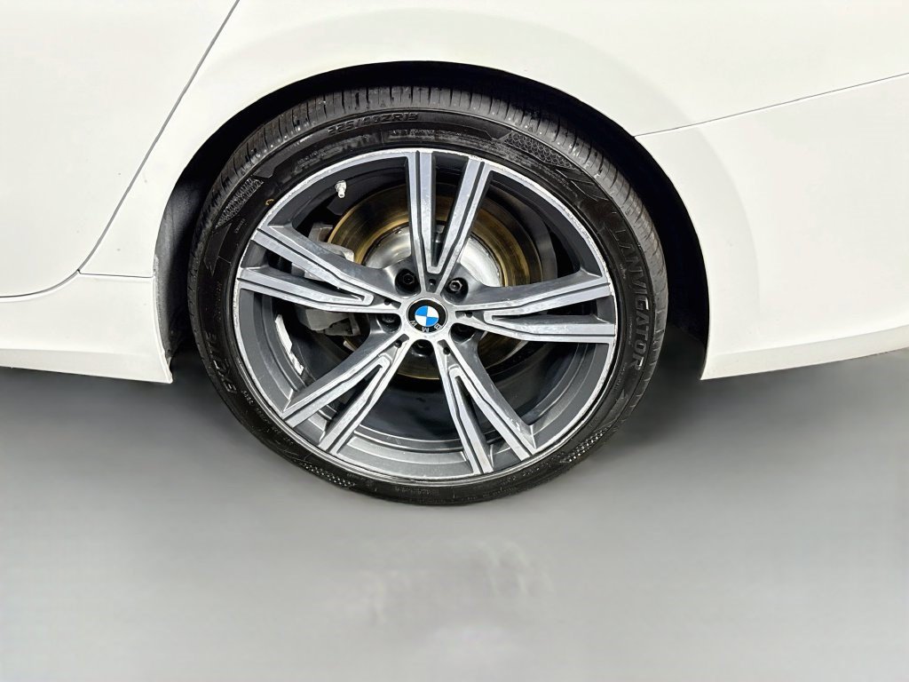 Used 2022 BMW 330i Sedan w/ Driving Assistance Package RWD image 36