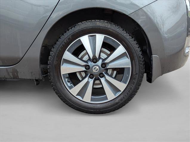 Used 2017 Nissan Leaf SV FWD image 9