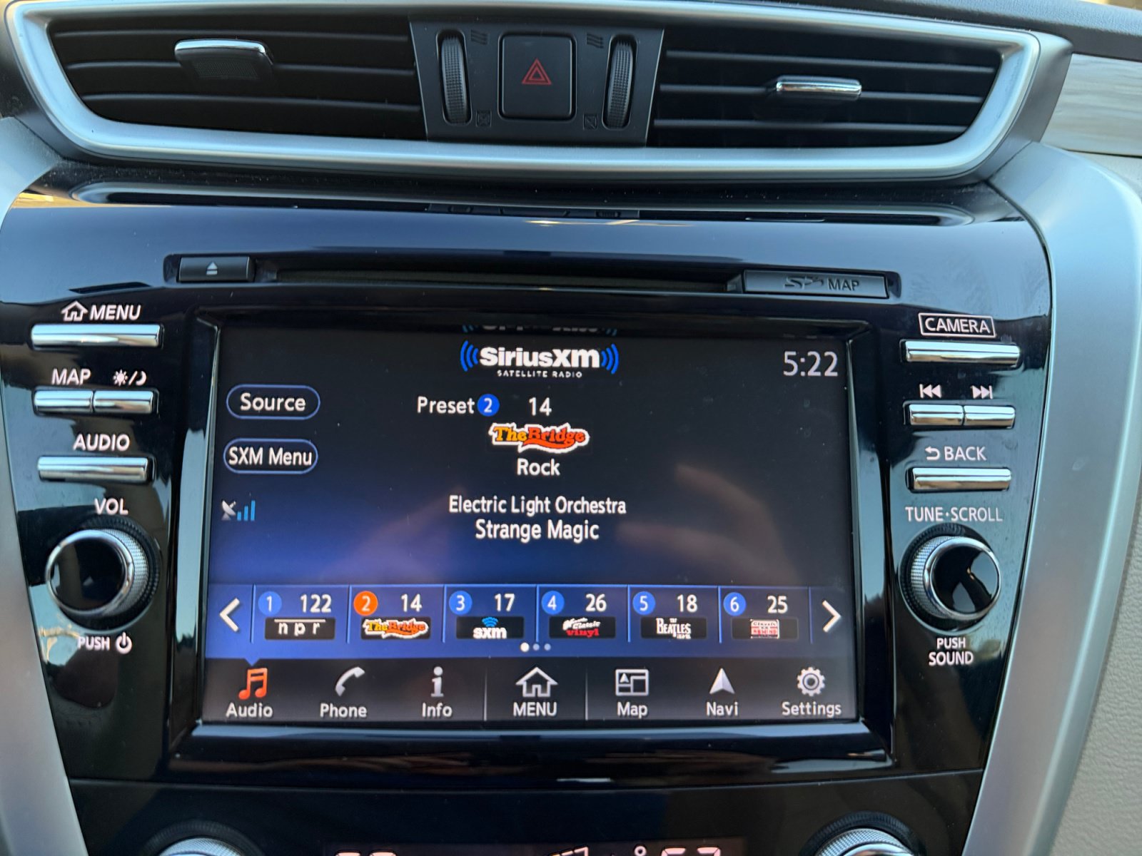 Used 2018 Nissan Murano Platinum FWD image 22