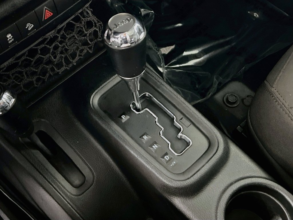 Used 2017 Jeep Wrangler Unlimited Sport AWD/4WD image 15