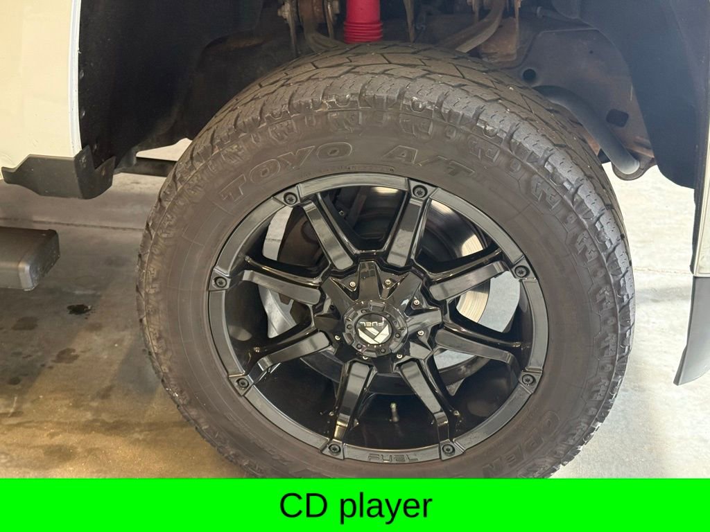 Used 2015 Chevrolet Silverado 2500 LT image 2