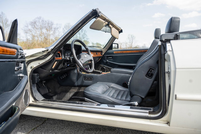 Used 1989 Jaguar XJS V12 Convertible image 47