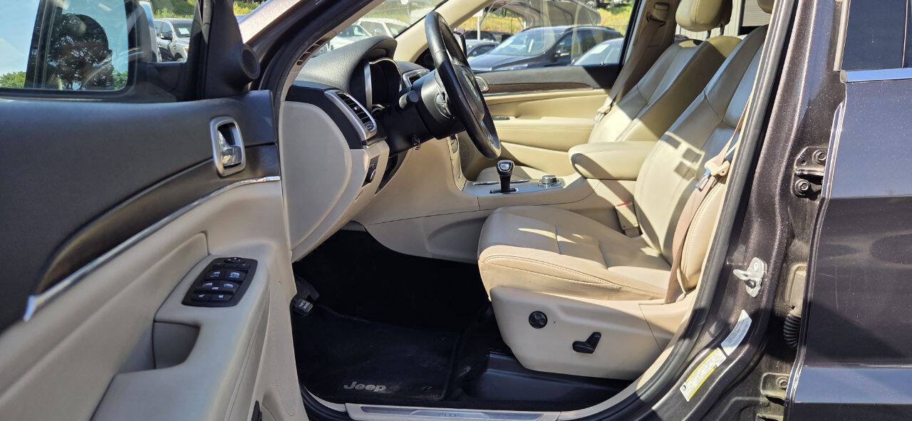 Used 2014 Jeep Grand Cherokee Limited w/ Luxury Group II AWD/4WD image 12