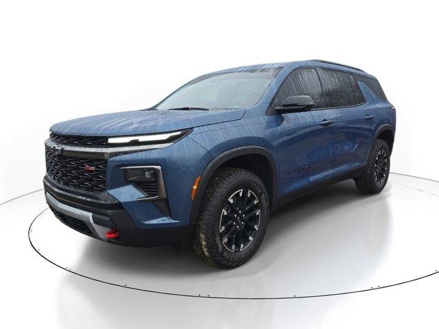 Used 2024 Chevrolet Traverse Z71 w/ Enhanced Driving Package image 2