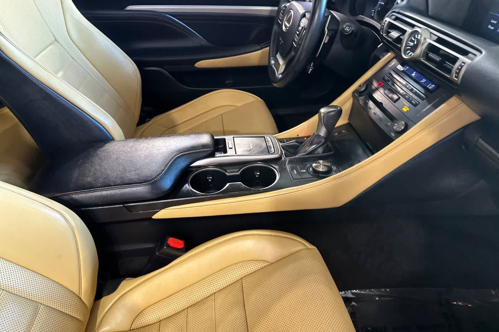 Used 2019 Lexus RC 300 w/ Premium Package RWD image 17