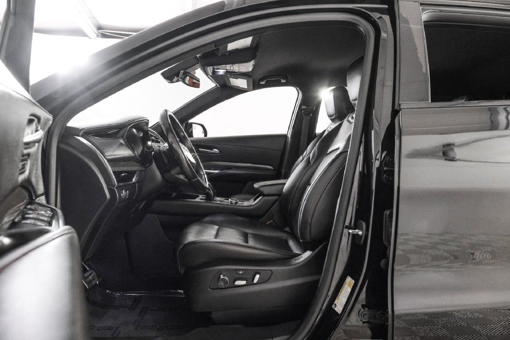 Used 2019 Cadillac XT4 Sport FWD image 3